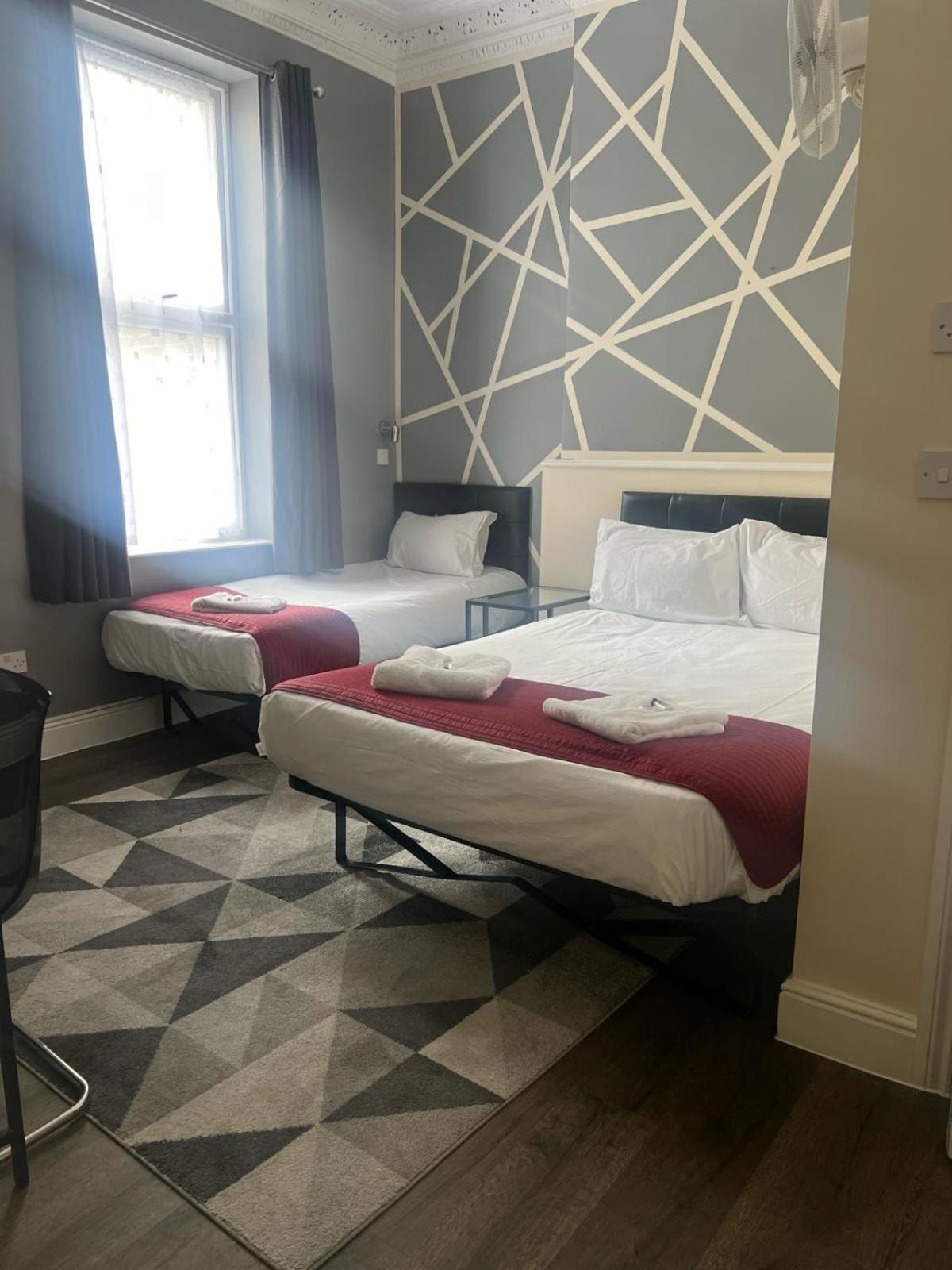 Saba Rooms And Apartments Лондон Экстерьер фото