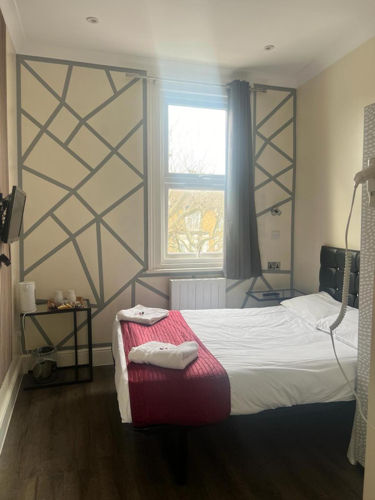 Saba Rooms And Apartments Лондон Экстерьер фото